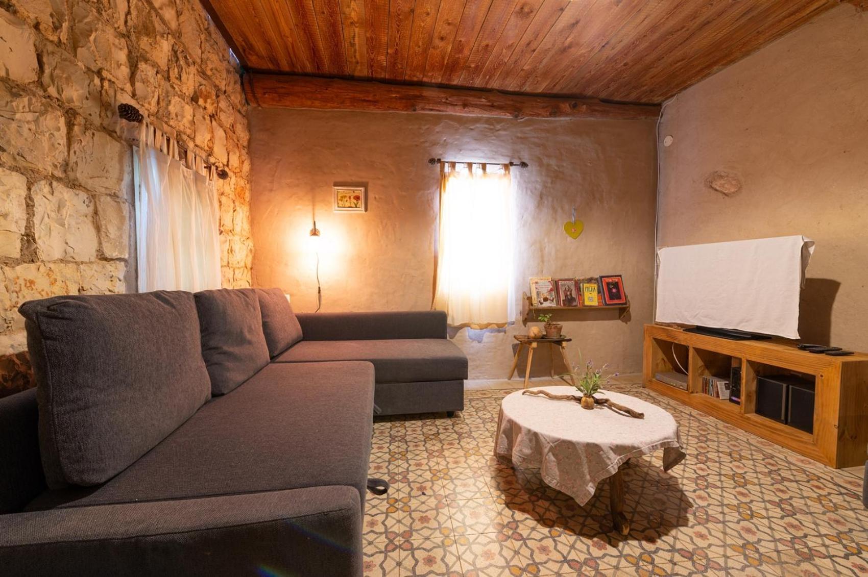 Hemdatya Stone Suites In The Galilee Ilaniya الغرفة الصورة