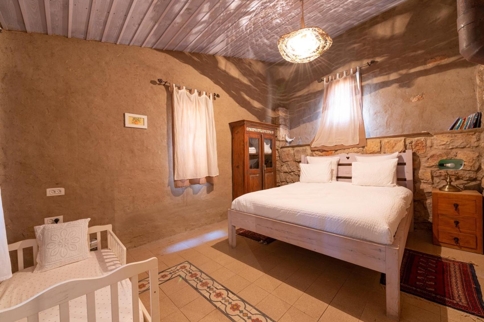Hemdatya Stone Suites In The Galilee Ilaniya الغرفة الصورة